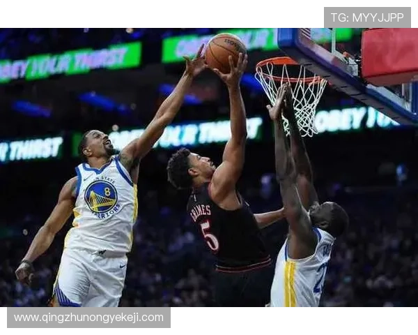 76人勇士对决裁判争议分析梅尔顿走步判罚与马克西漏判三秒防守