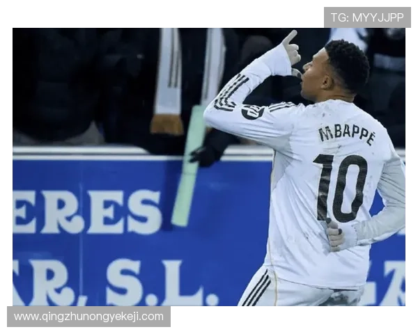 姆巴佩本赛季状态火热10场狂轰14球仅一场未能进球展现超强实力 姆巴佩本赛季状态火热10场狂轰14球仅一场未能进球展现超强实力